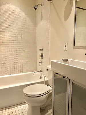 Rented by William Raveis Real Estate | media 27