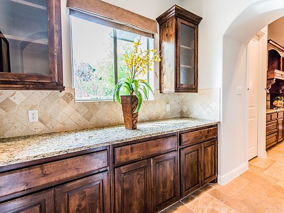 5th image of 1 Ashbrook Pl