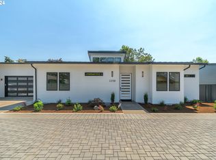 2258 Emerson Dr, Eugene, OR 97401