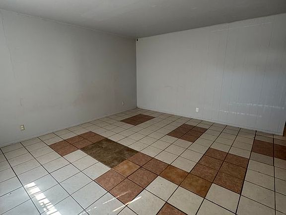 3rd image of 9131 Port Hudson St