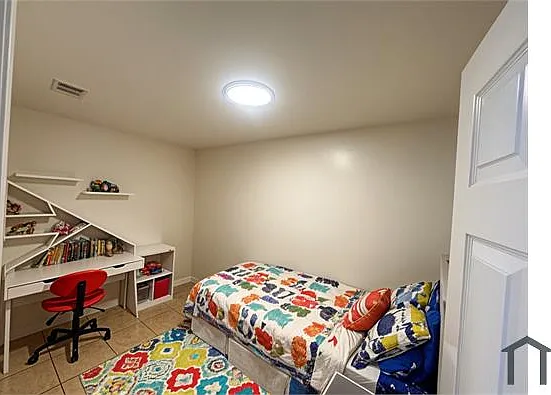 3 bed, 1175 sqft, $2,495 — Photo 4