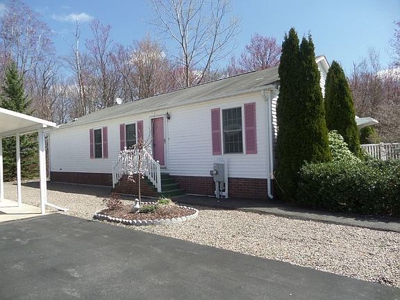 4th image of 17 Hannah Dr