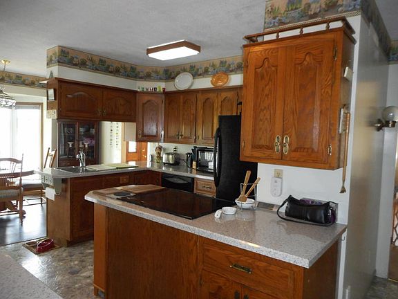 4th image of 6670 Florence Dr
