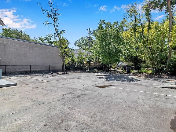 4th image of 97 Orange St