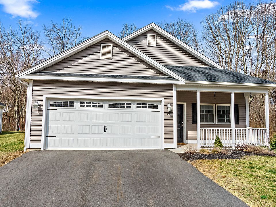 10 Grace Ln #10, Moosup, CT 06354 | Zillow