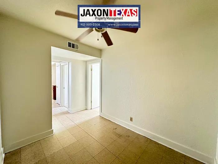 516 S Kansas St #205 — Photo 12