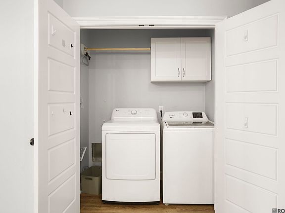 5th image of 9900 Country Club Dr