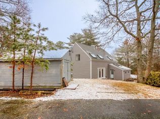 10 Sandy Ln, Bourne, MA 02532