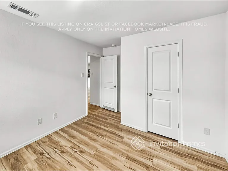 22259 Stoney Ravine Dr — Photo 15