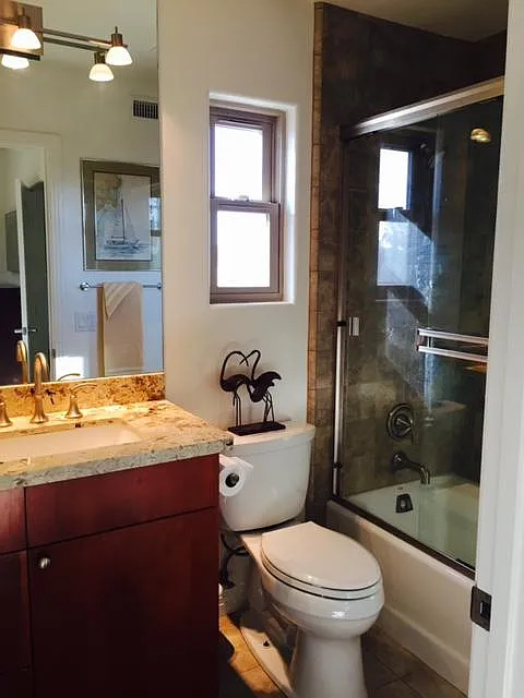 833felspar Street — Photo 2