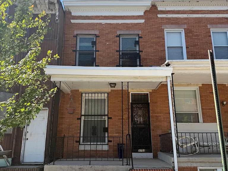 2753 Rayner Ave — Photo 2