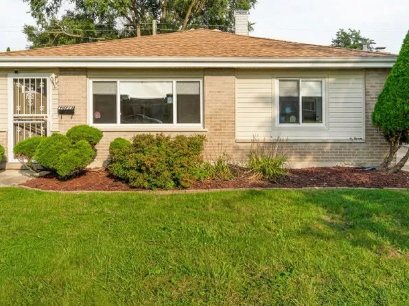 1373 Mackinaw Ave, Calumet City, IL 60409