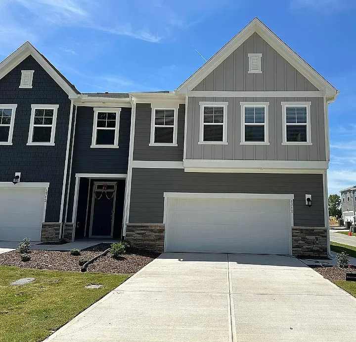 1765 Aspen River Ln