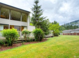 1 Lake Louise Dr UNIT 4, Bellingham, WA 98229