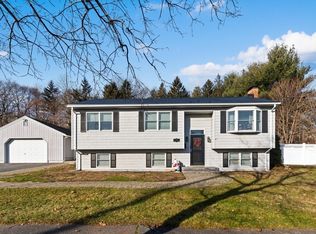26 Roosevelt Ave, Peabody, MA 01960