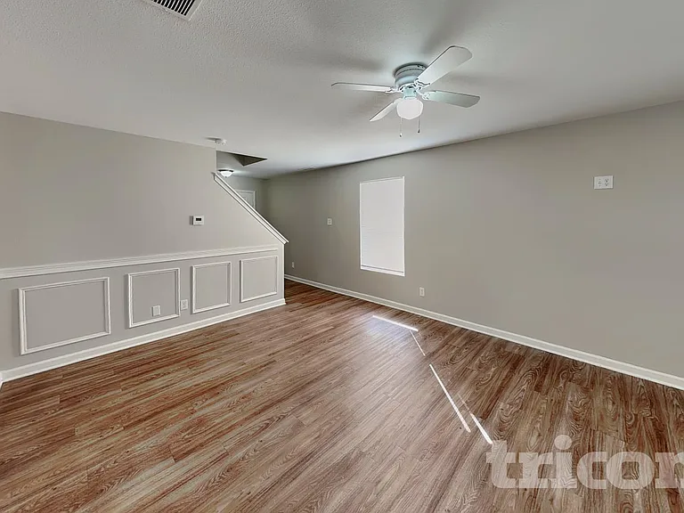 1242 Phil Oneil Dr — Photo 3