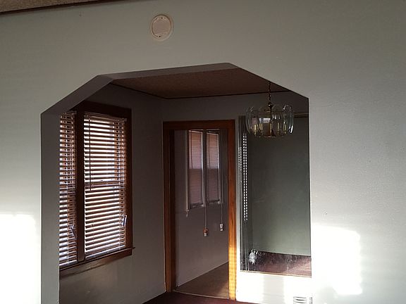 2nd image of 18480 Goulburn St