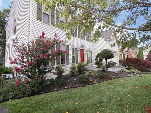 4th image of 8176 Tillinghast Ln