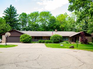 540 Hidden Lake Dr, Princeton, IL 61356