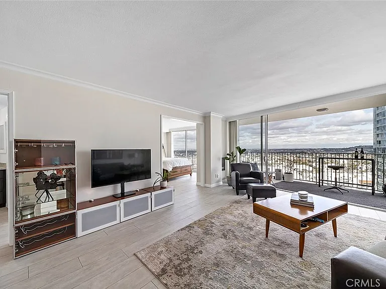 700 E Ocean Blvd #3003 — Photo 8
