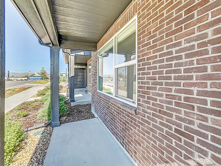 12367 W 51st Ave — Photo 5