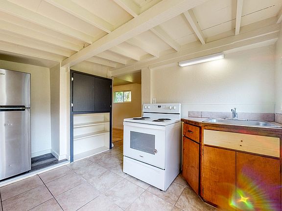 5th image of 8090 Park Ave #8074