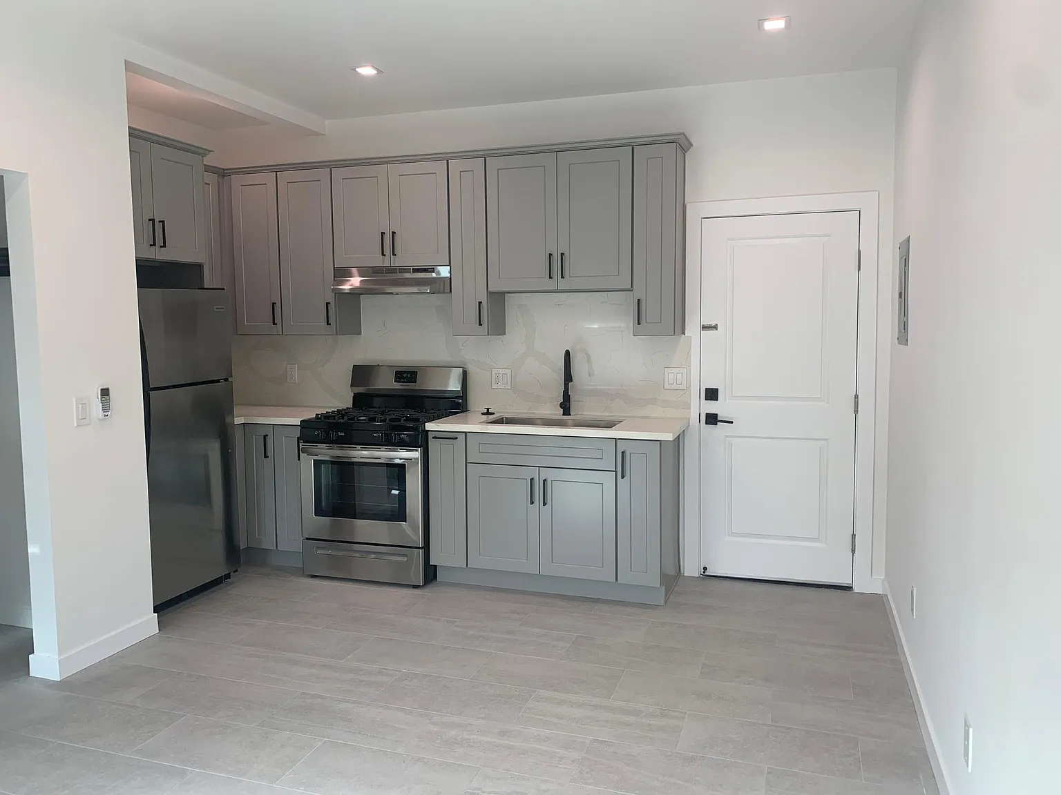 1 bed, 530 sqft, $2,095 — Photo 1