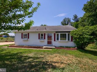 13234 Center Rd, Stewartstown, PA 17363