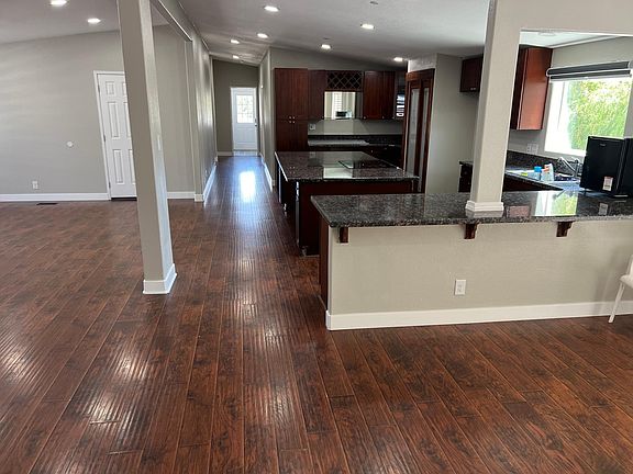 2nd image of 1329 Chrysolite Ave #B