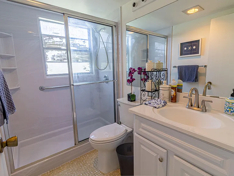 158 Mansfield D — Photo 18