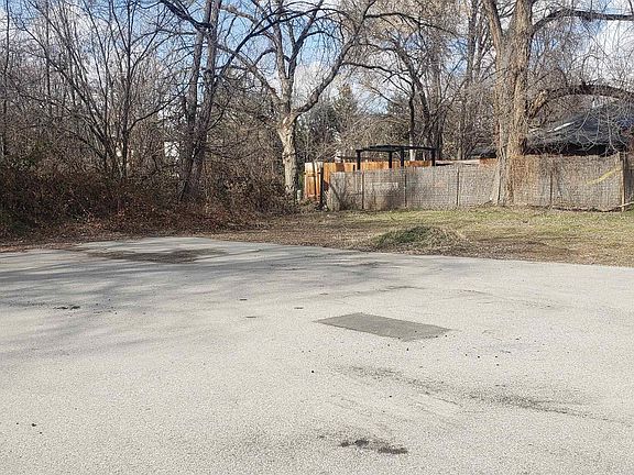 5th image of 3603 N Collister Dr