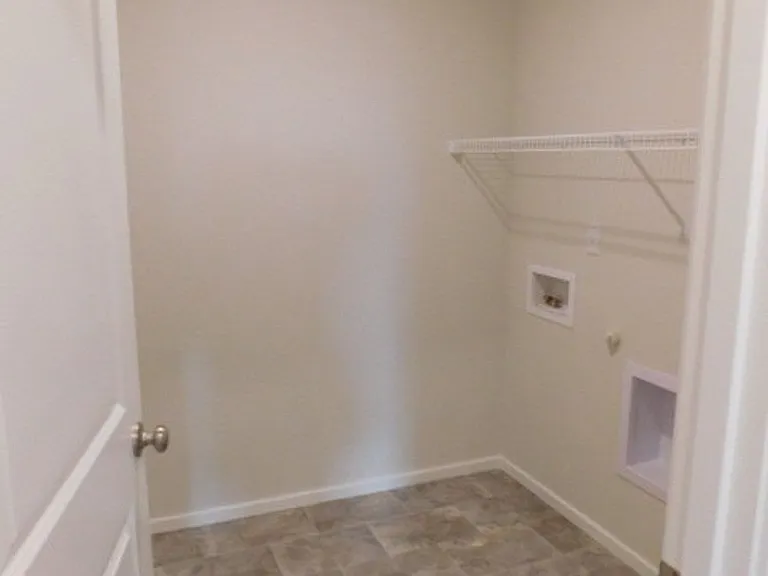 4737 Navigation Ave NE — Photo 24