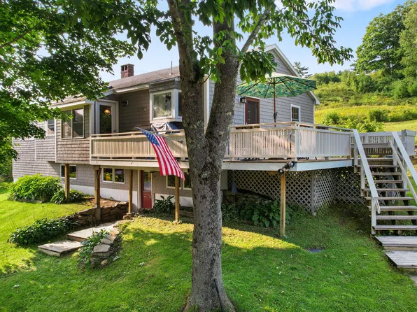 79 Mount Pleasant Street, Rockport, ME 04856