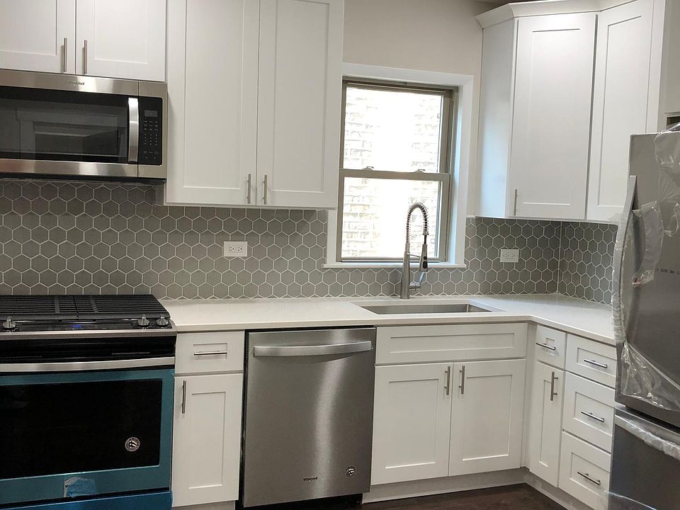 1st image of 5708 N McVicker Ave #2