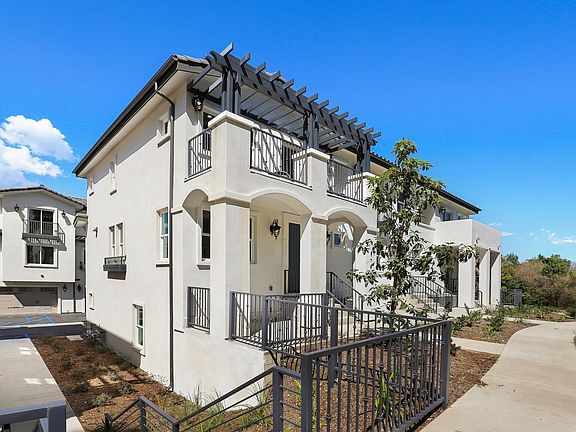 3rd image of 15 Brookline Way