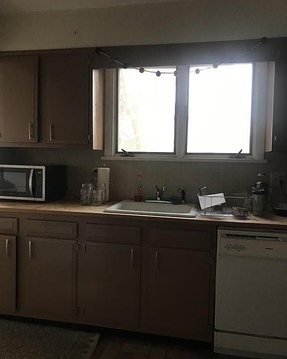 2nd image of 228 Washington St #1