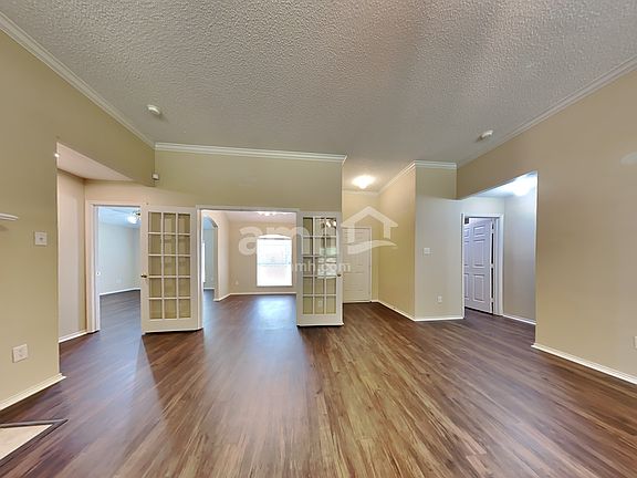 5th image of 814 La Sierra Ct