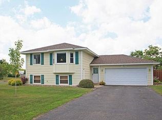 4211 Dakota Dr, Rosemount, MN 55068