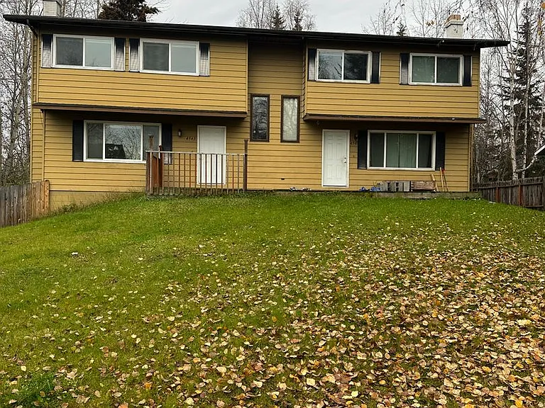 4943-4945 Vance Dr — Photo 2