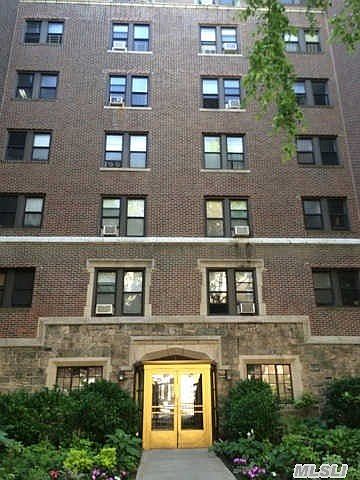 1st image of 1080 Warburton Ave APT 6D