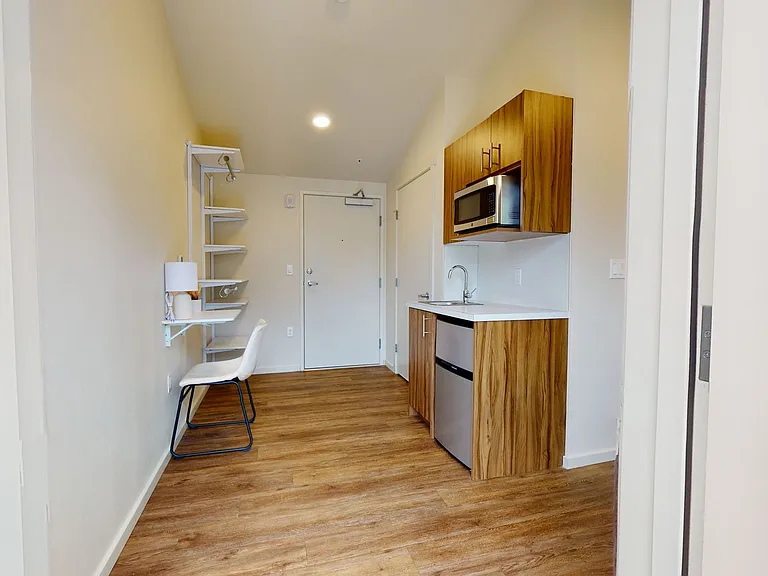Plaza Apartments — Photo 124