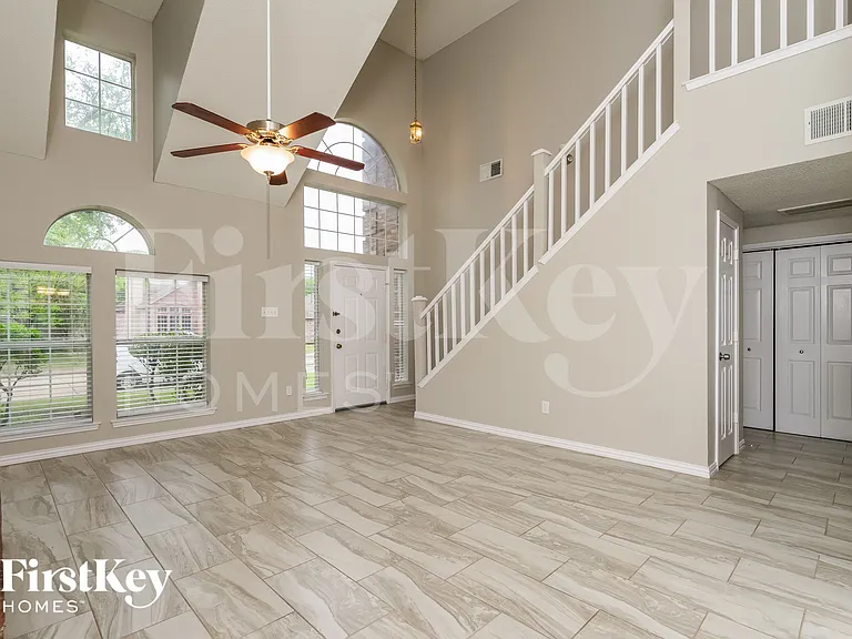 3083 Wildflower Way — Photo 4