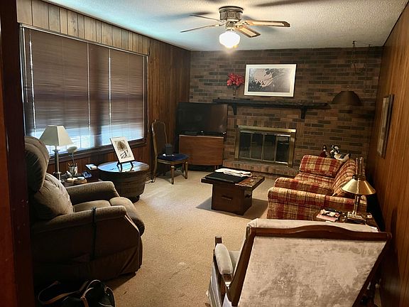 5th image of 4351 Hart Dr