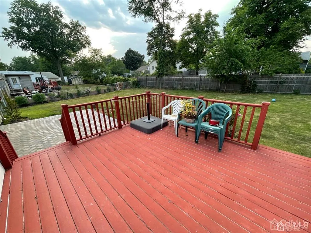3 bed, 2.0 bath, 1134 sqft, $3,550 — Photo 4