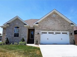 5709 Sugar Berry Ln, Jeffersonville, IN 47130