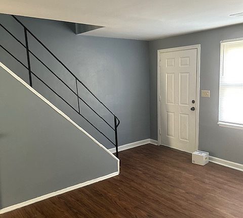 2nd image of 2528 Southdene Ave