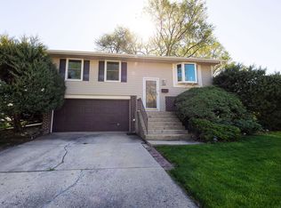 311 Kirman Ave, Romeoville, IL 60446