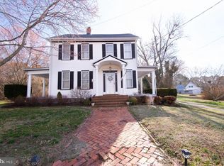 31 Main St, East New Market, MD 21631