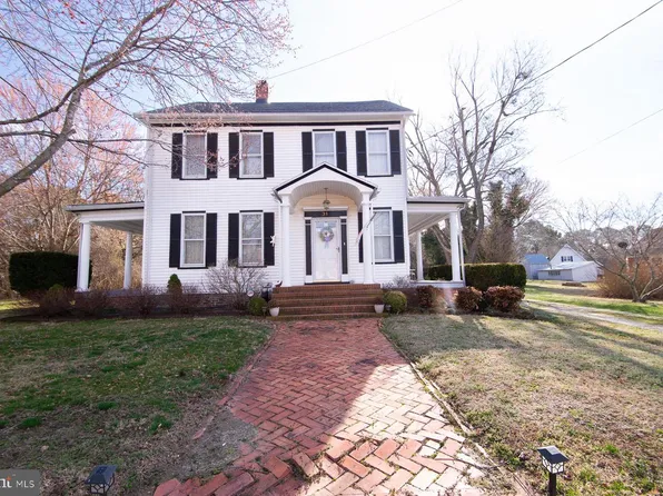 31 Main St, East New Market, MD 21631