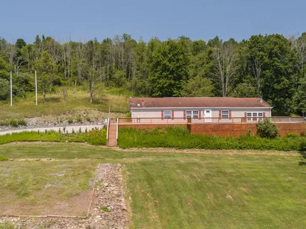 631 Sutliff Hill Rd, Athens, PA 18810